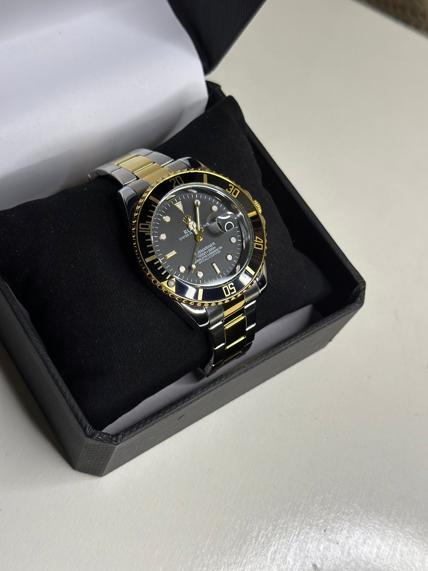 Rotating Bazel Premium Rlx | GMT